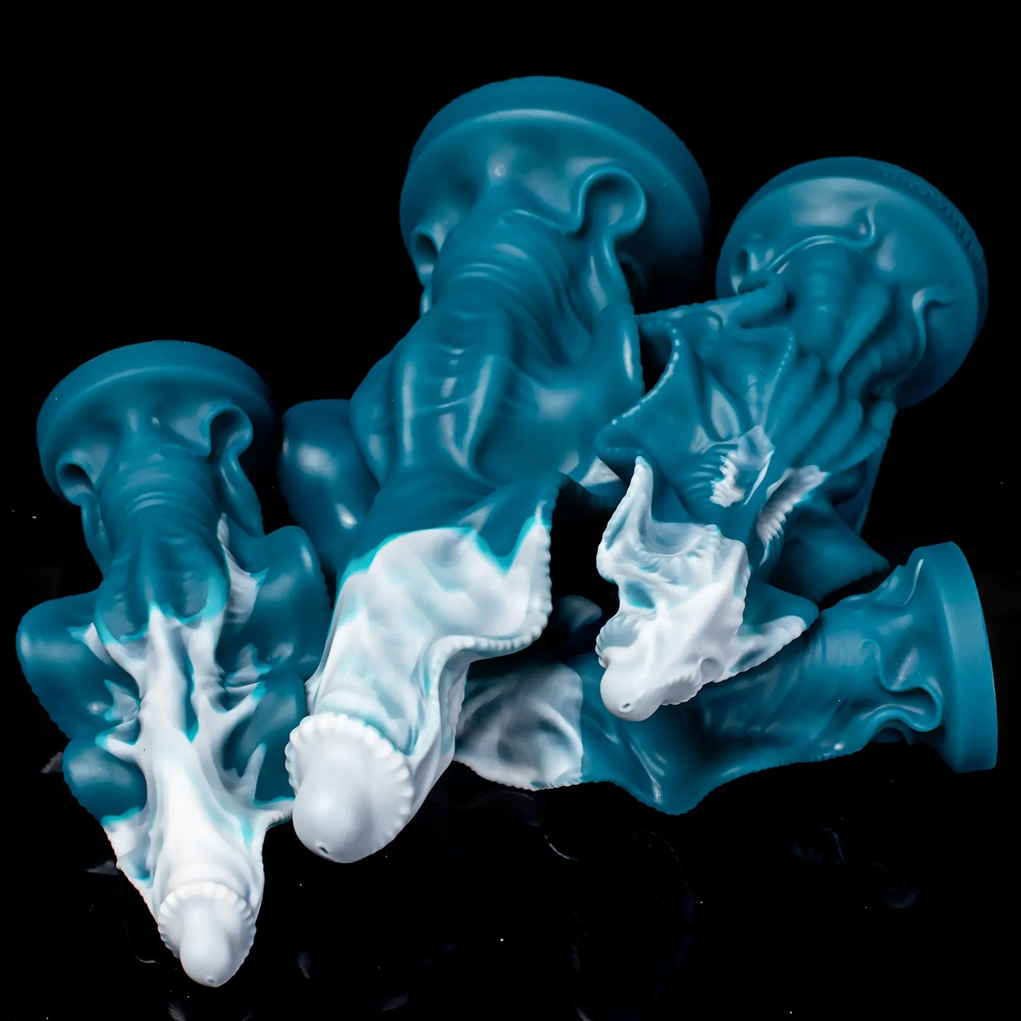 Surge Wing Dragon Dildo – Textured Silicone with Suction Cup Base