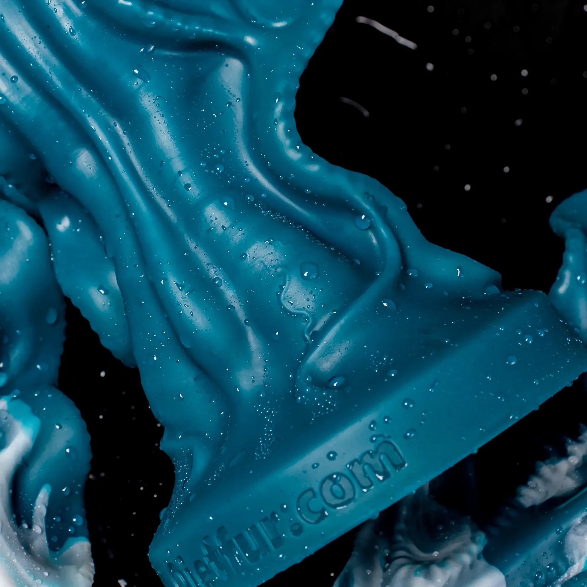 Surge Wing Dragon Dildo – Textured Silicone with Suction Cup Base